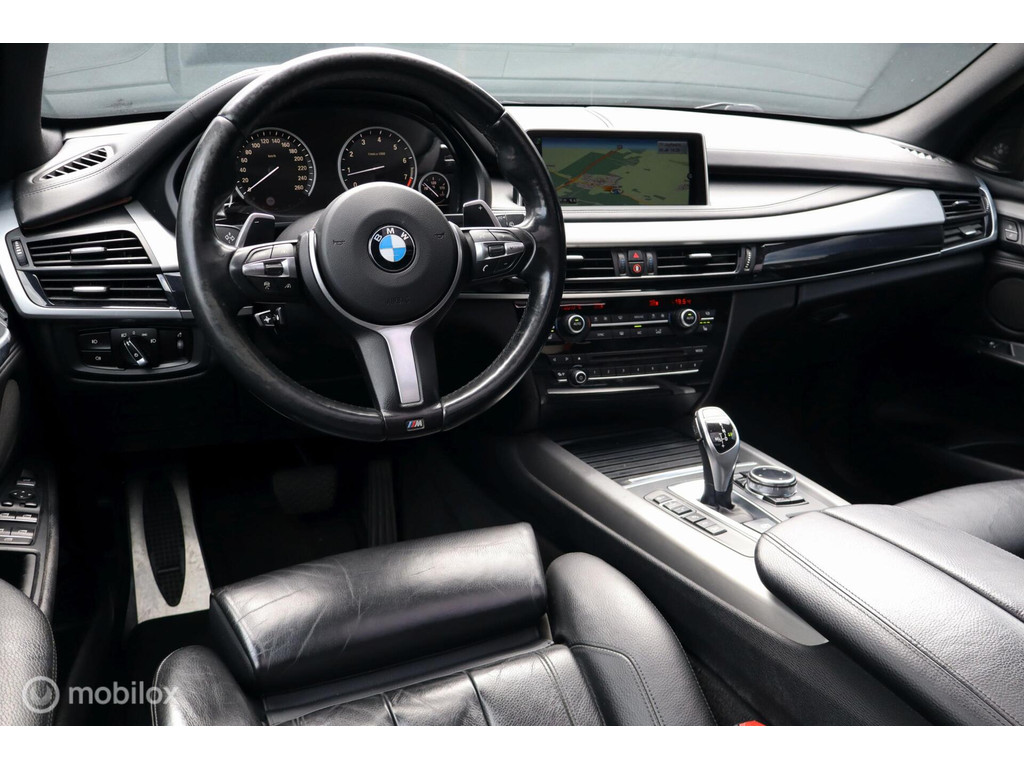 BMW X5 xDrive50i V8 7-zit volle auto! Pano| Head-up| M-Sport 50380620-2.jpg | Karakterauto.