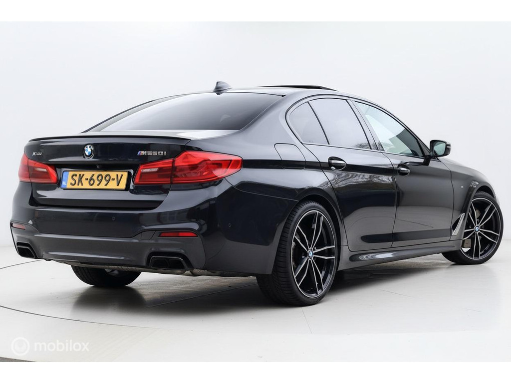 BMW 5 Serie M550i xDrive High Executive 50577302-1.jpg | Karakterauto.