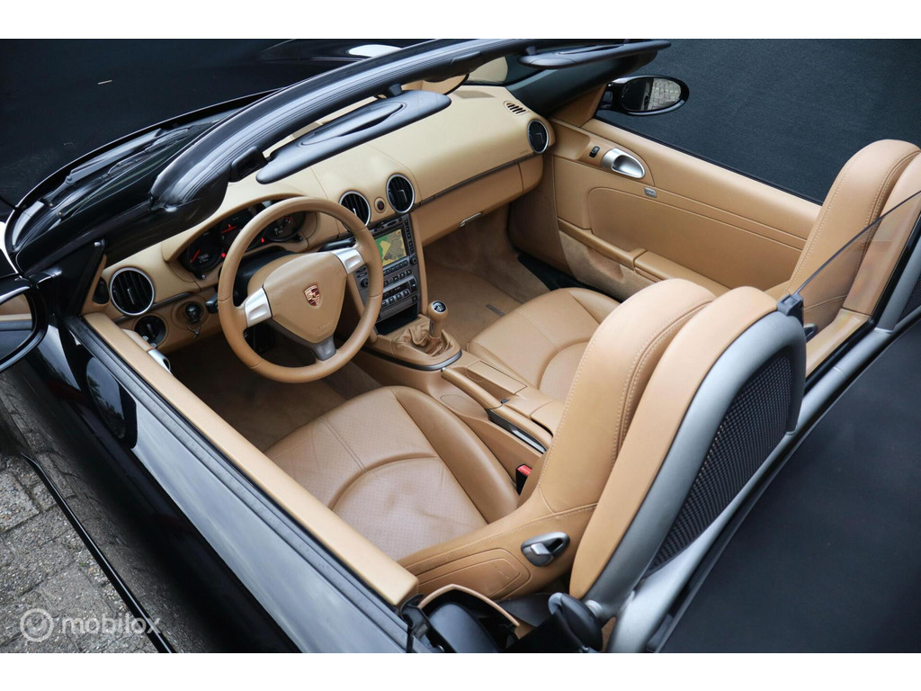 Porsche Boxster 2.7 240pk| 73dkm | handbak | stoelverwarming 53769136-2.jpg | Karakterauto.