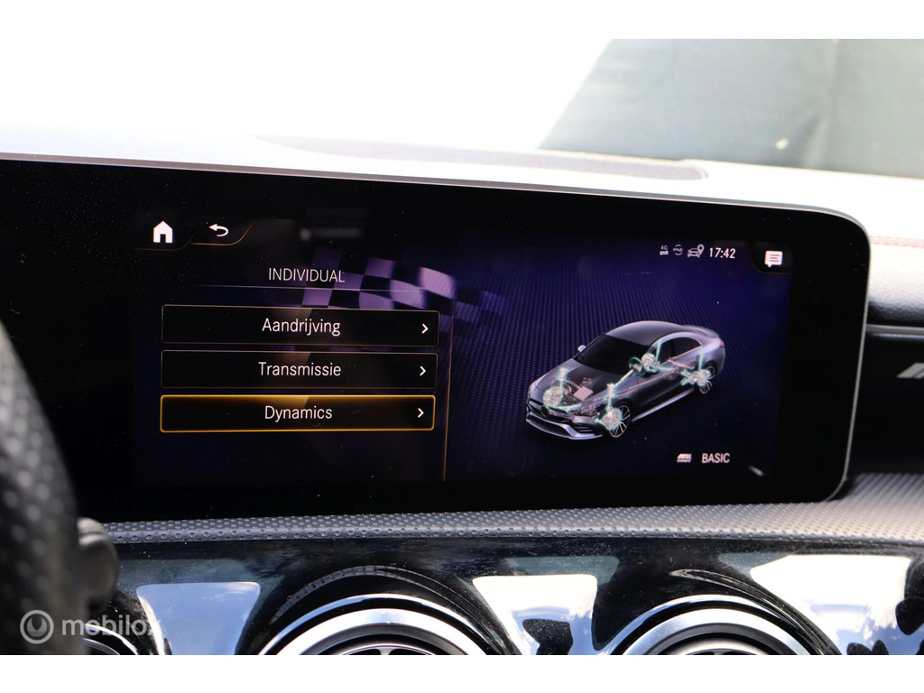 Mercedes-Benz CLA AMG 35 4MATIC Advantage 55390498-56.jpg | Karakterauto.