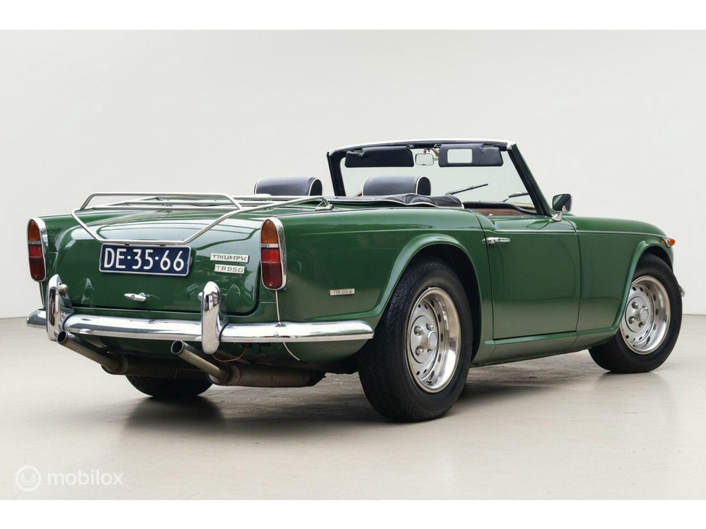 Triumph TR4 Soft Top 55532308-1.jpg | Karakterauto.